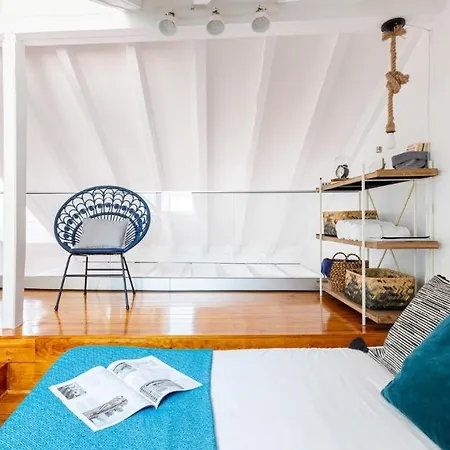 Apartment Plum Guide - The Wicker Bloom *